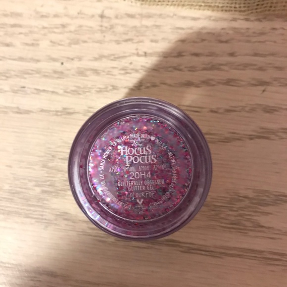 Colourpop Hocus Pocus Amok Amok Amok - Picture 3 of 3